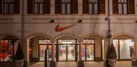 nike shop roermond outlet|roermond outlet openingstijden.